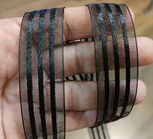 Лента капроновая с атласными вставками, черный, ширина 25 мм, (цена за 1метр)