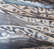 Бархат стрейч на тонком трикотаже черно-серо-коричневый (цена за 0.5см)