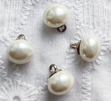 Пуговка-жемчужинка белая 10мм