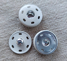 Кнопка пришивная металлическая бежевая эмаль, 21 мм