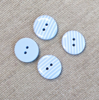 Пуговица 17 мм голубая полосатая №о1