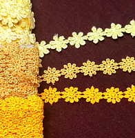 Кружево 10мм ромашки средне- желтые (за 1см)