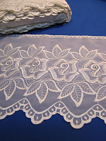 Кружево на капроне белое 30 см