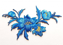 Термоаппликация букет цветов васильковый, 7.5 х 13 см