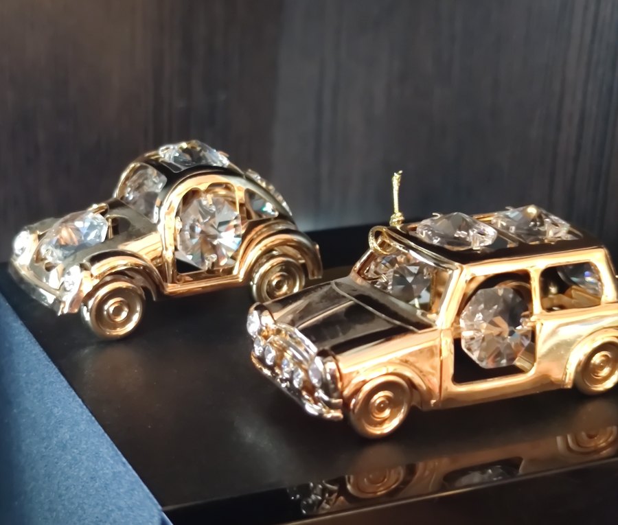 ��� ������ � ������������ Swarovski, 6*3.3*3��