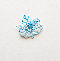 Декоративный элемент пришивной листок голубой, 30 х 27 мм