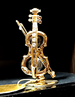 ���������� � ������������ Swarovski, 7.5*4*3.5��