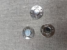 Кнопка магнитная пришивная серебро, 20 мм